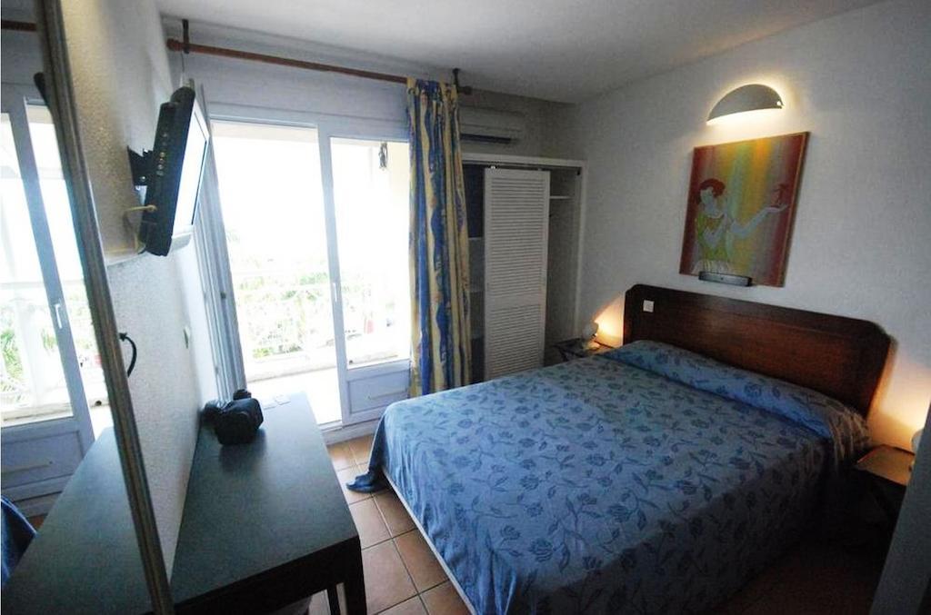 Hotel Saint John Perse ปวงต์-ตา-ปิตร์ ภายนอก รูปภาพ