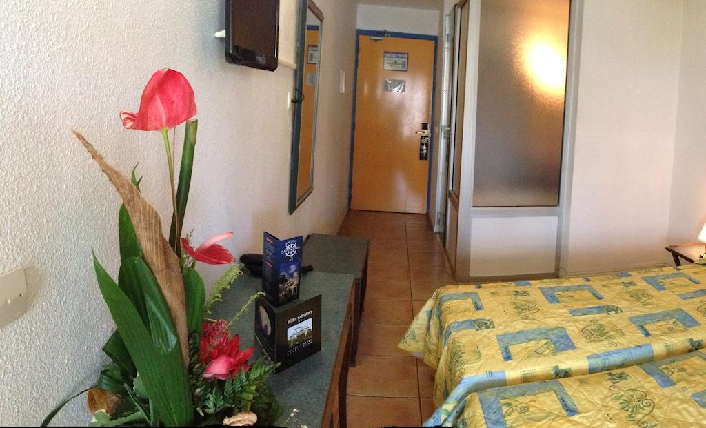 Hotel Saint John Perse ปวงต์-ตา-ปิตร์ ห้อง รูปภาพ