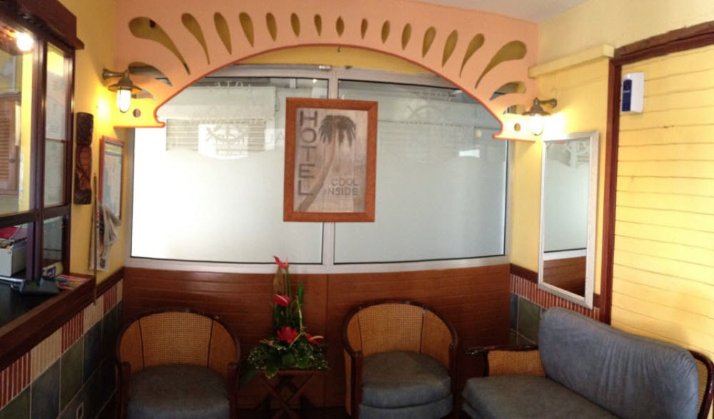 Hotel Saint John Perse ปวงต์-ตา-ปิตร์ ภายนอก รูปภาพ